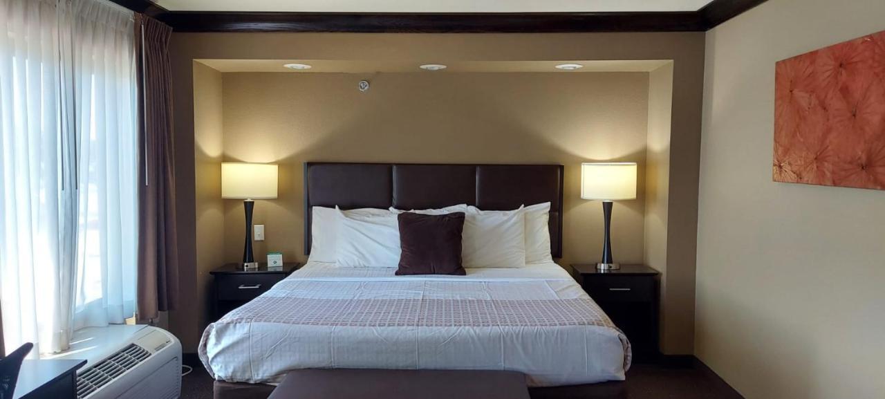 Parkwood Inn & Suites Manhattan Dış mekan fotoğraf