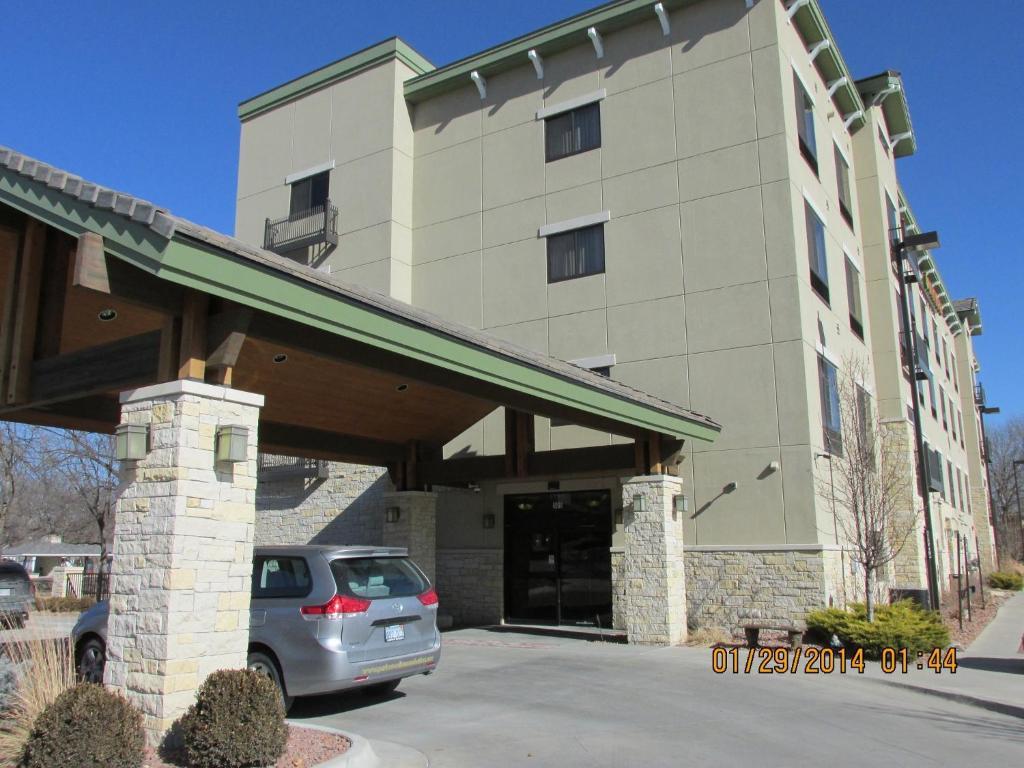 Parkwood Inn & Suites Manhattan Dış mekan fotoğraf